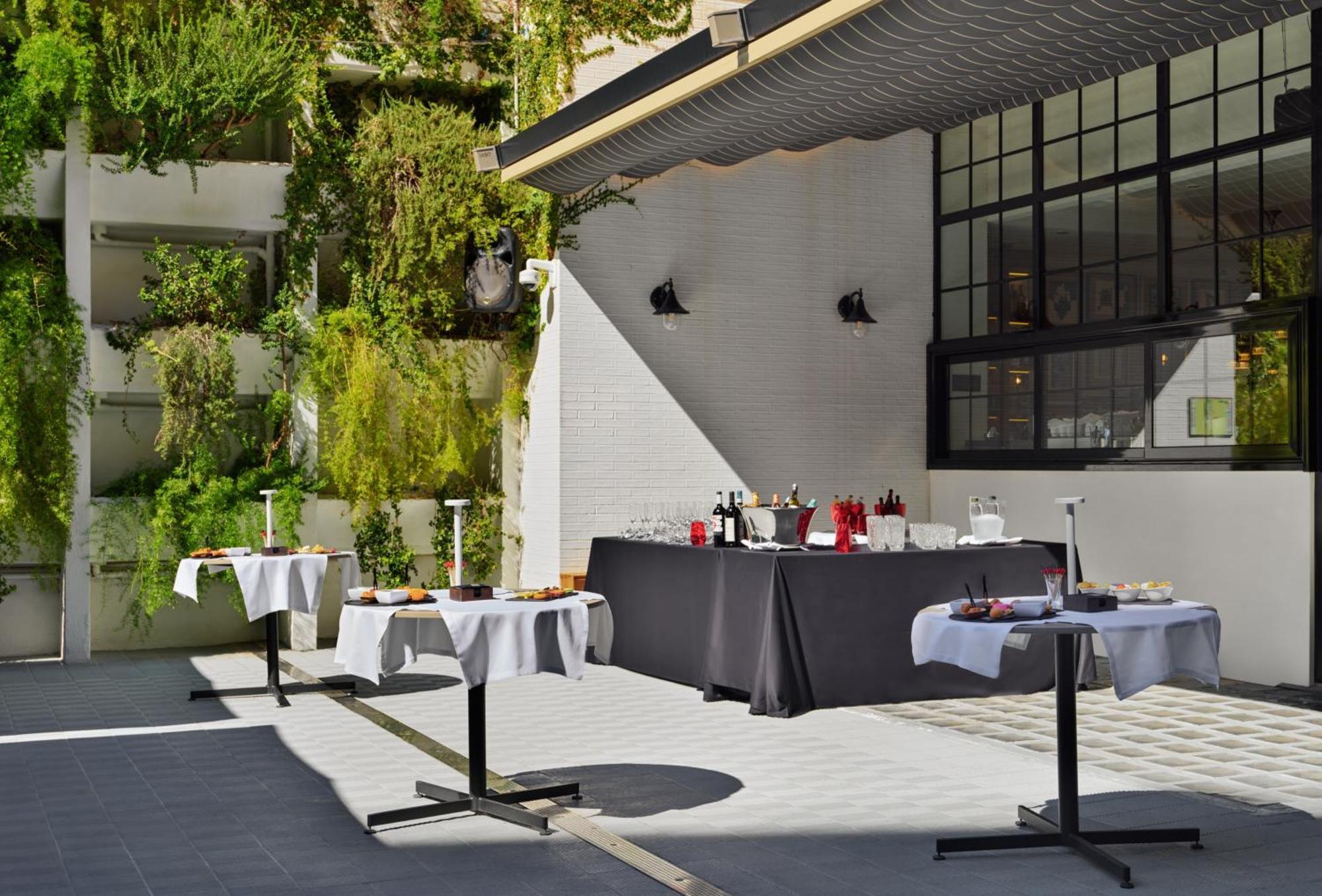 Hotel H10 Metropolitan 4* Sup Barcelona Exterior foto